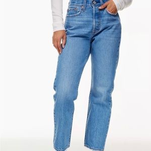 Aritzia x Levi Wedgie Straight Jean